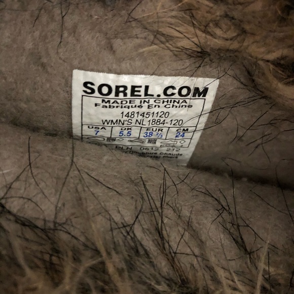 Sorel boots - Picture 2 of 2
